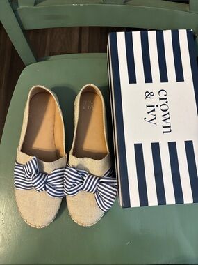 crown & ivy Beige Canvas Kids Moccasins with Blue-White Striped Bow